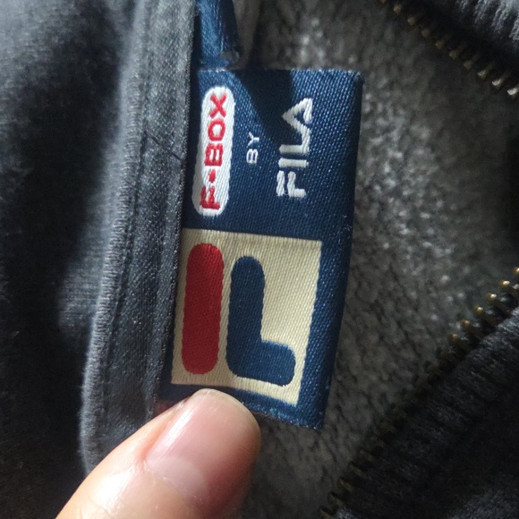 Grey Fila zip jacket - Picture 4 of 8